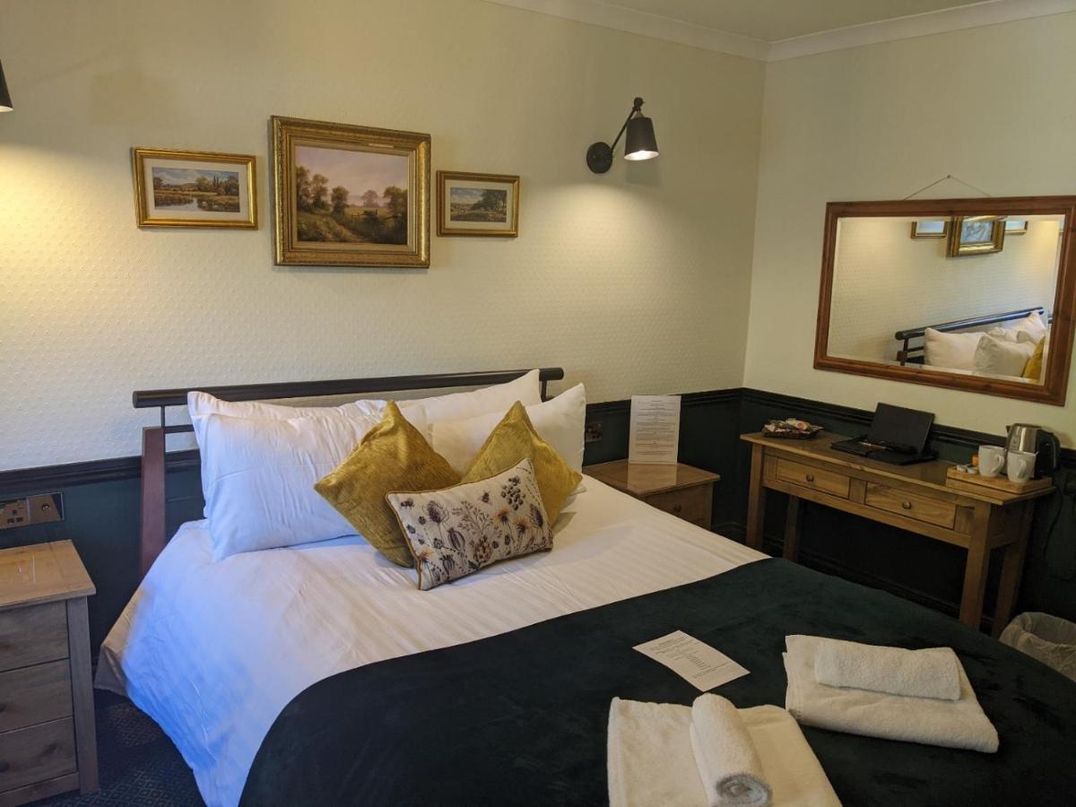 London Inn Saint Neot Exteriör bild